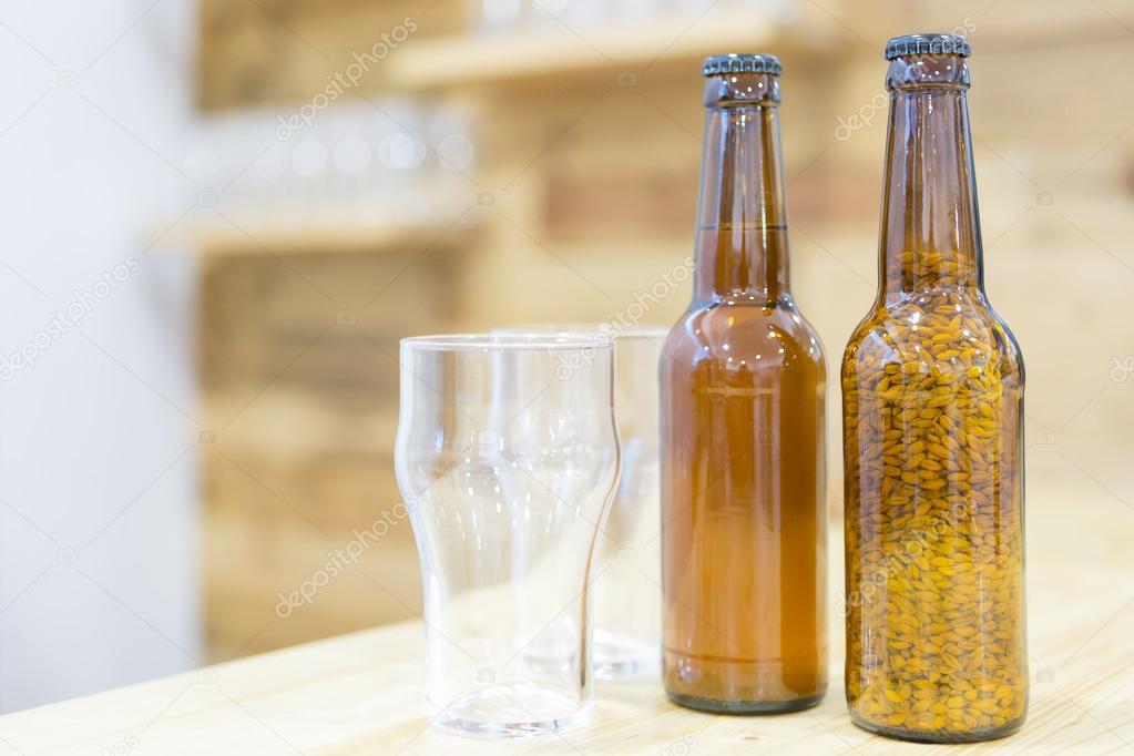 Rayon de bières artisanales en bouteilles diverses